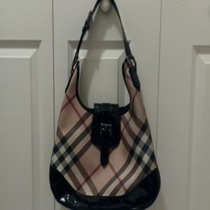 Burberry purse